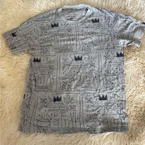 Uniqlo men’s small Basqiat MOMA tshirt